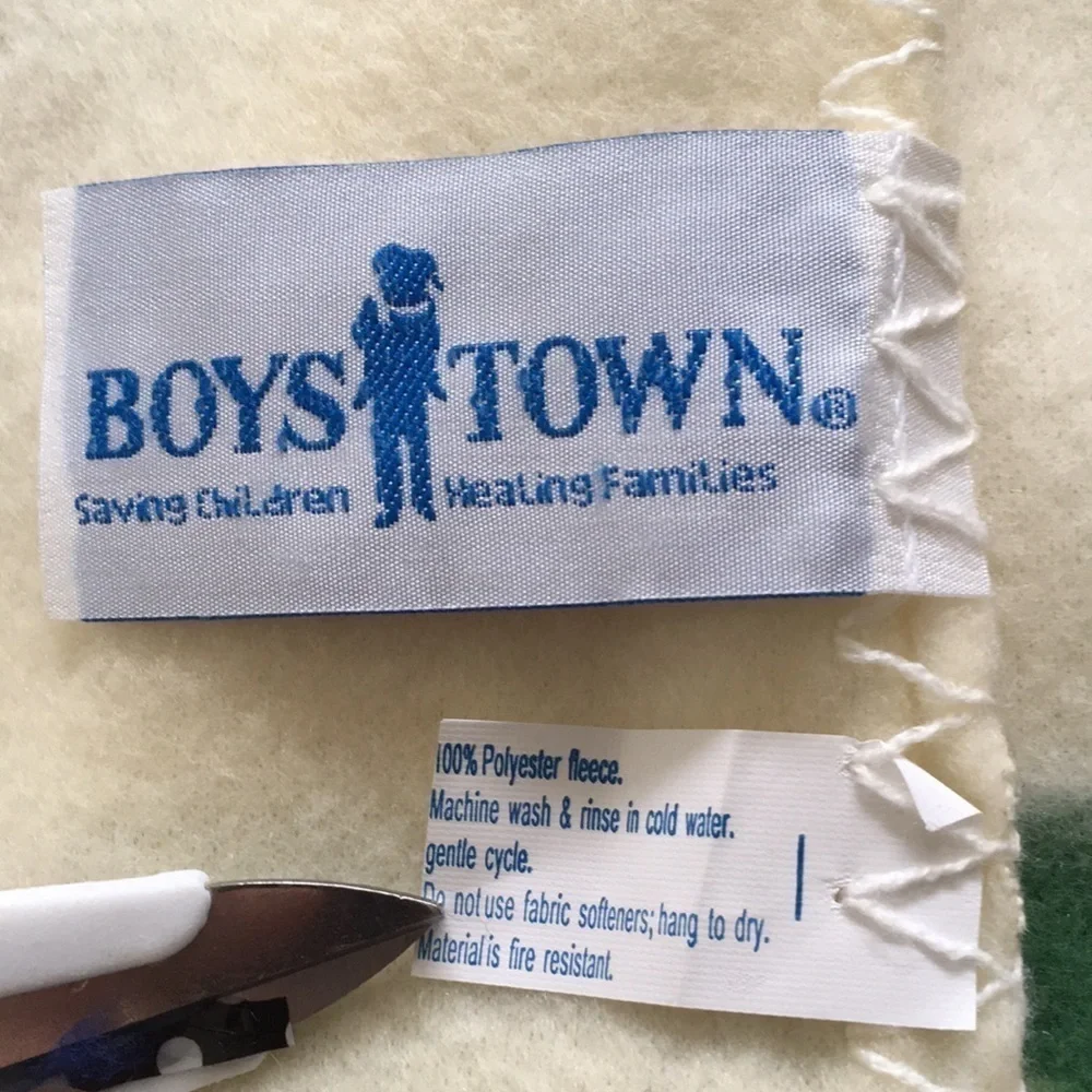 Norman Rockwell Fleece Blanket Boy's Town Prayer 33x46